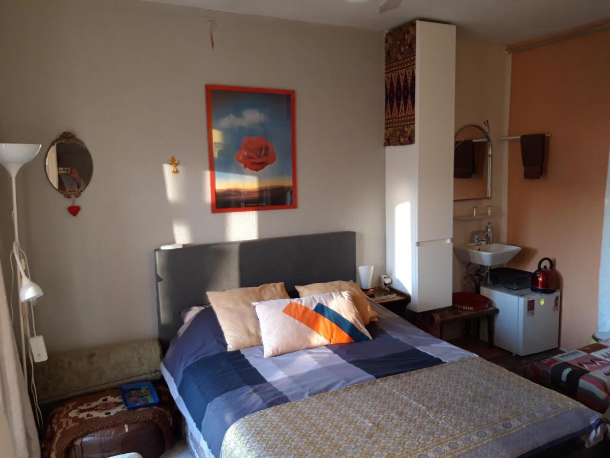 Homey Budget Bedroom Амстердам Екстер'єр фото